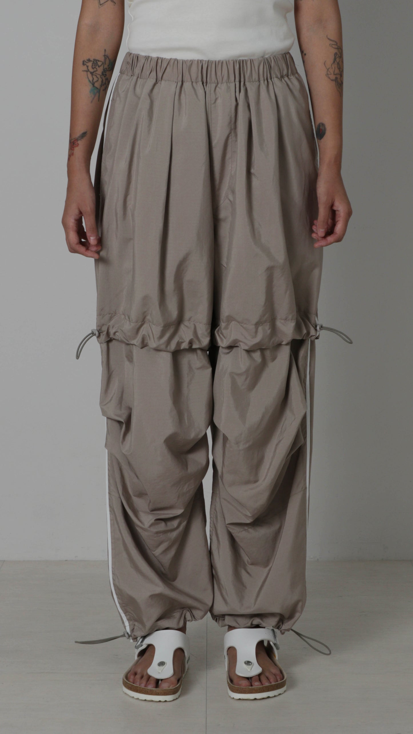 Wide Tuck Pants