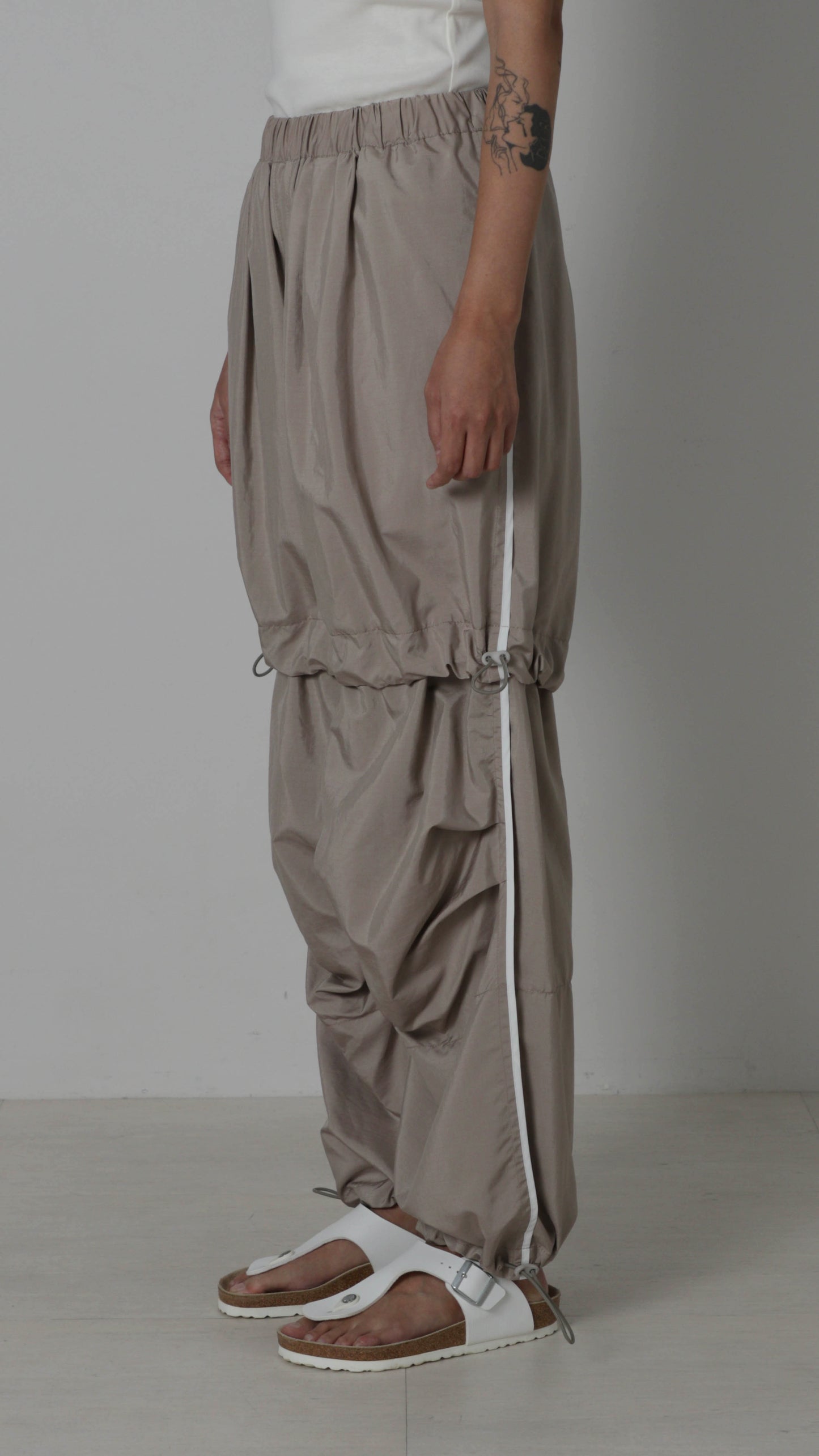 Wide Tuck Pants