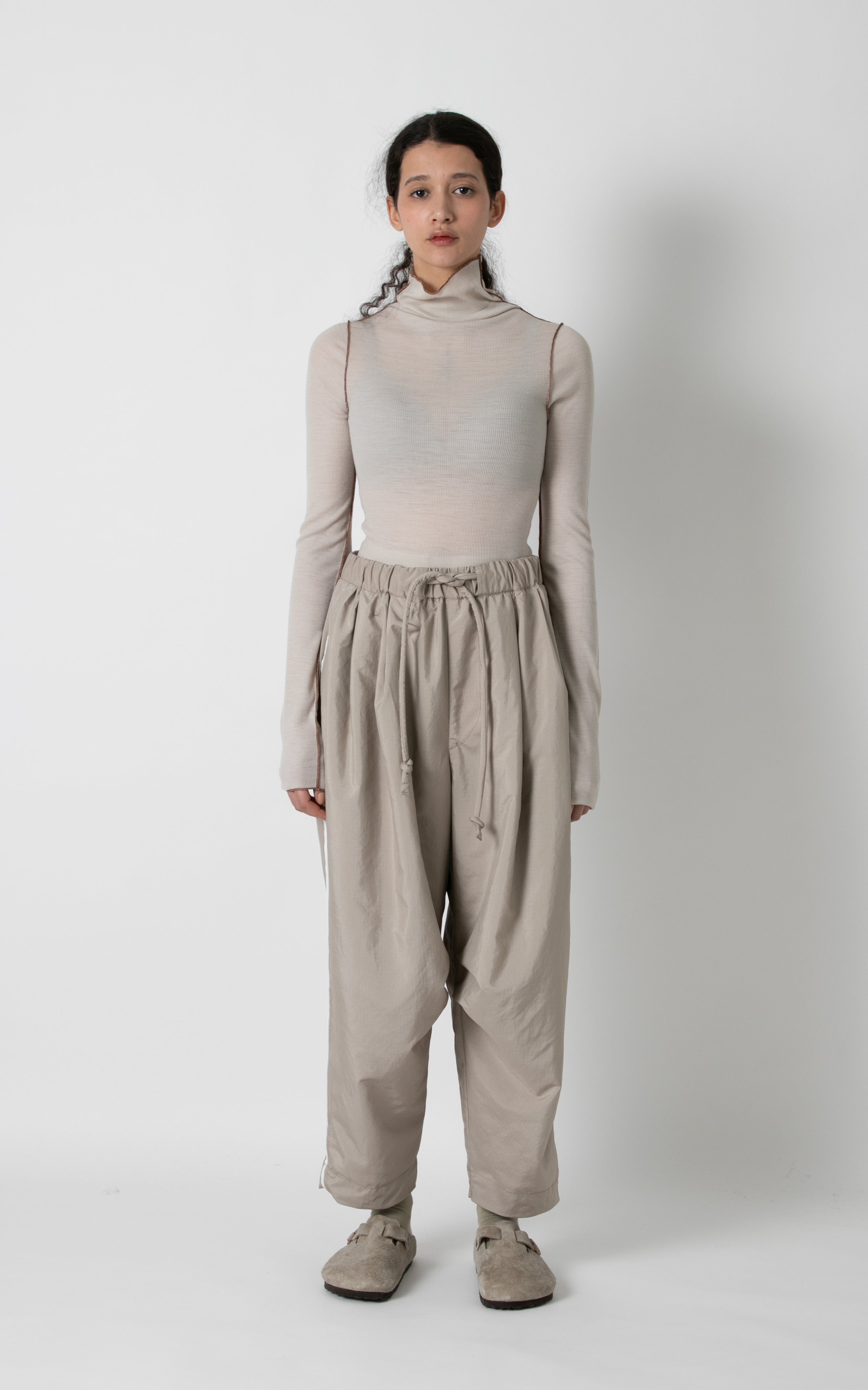 Easy Tucked Pants – BASE CALM