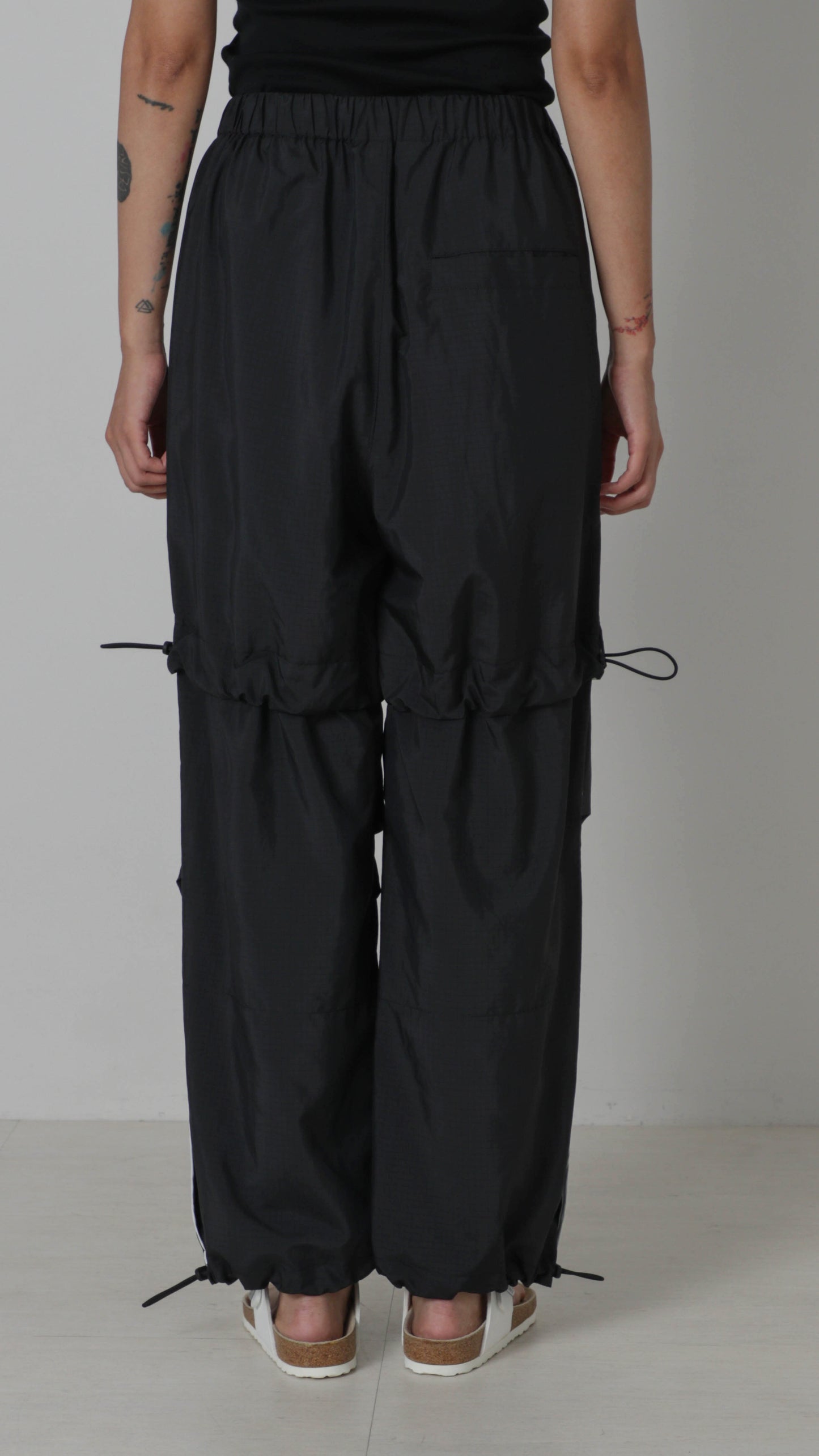 Wide Tuck Pants